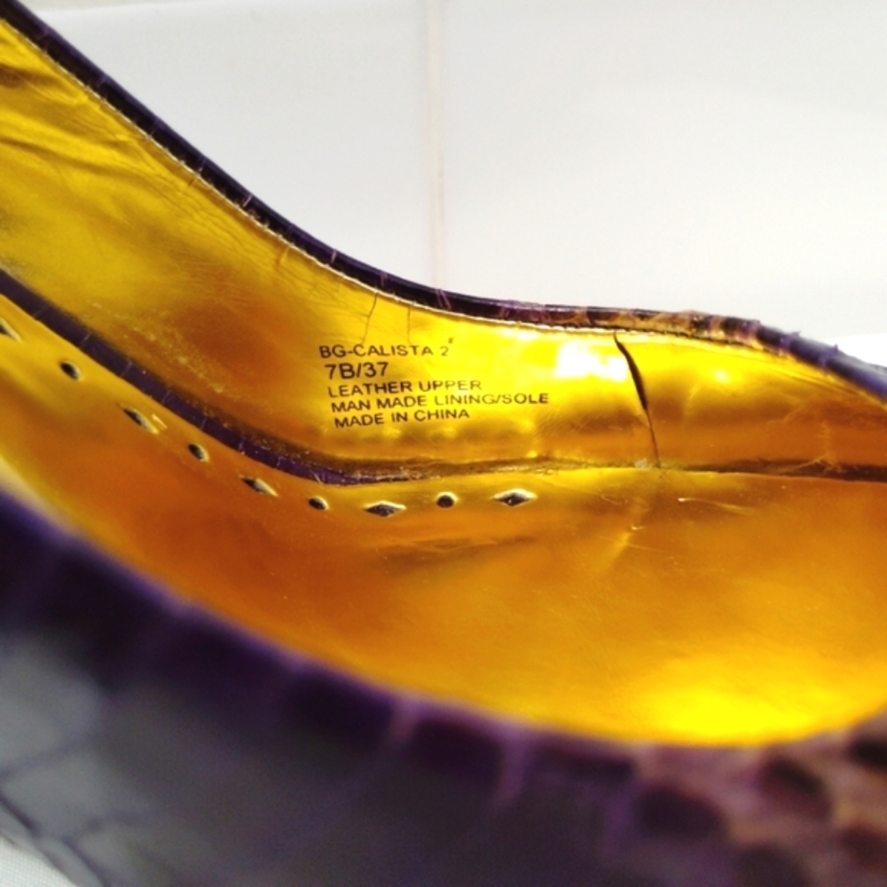 BCBG Calista Snakeskin Leather Heels Purple Gold 3" Block Heel US 7 - Picture 12 of 13